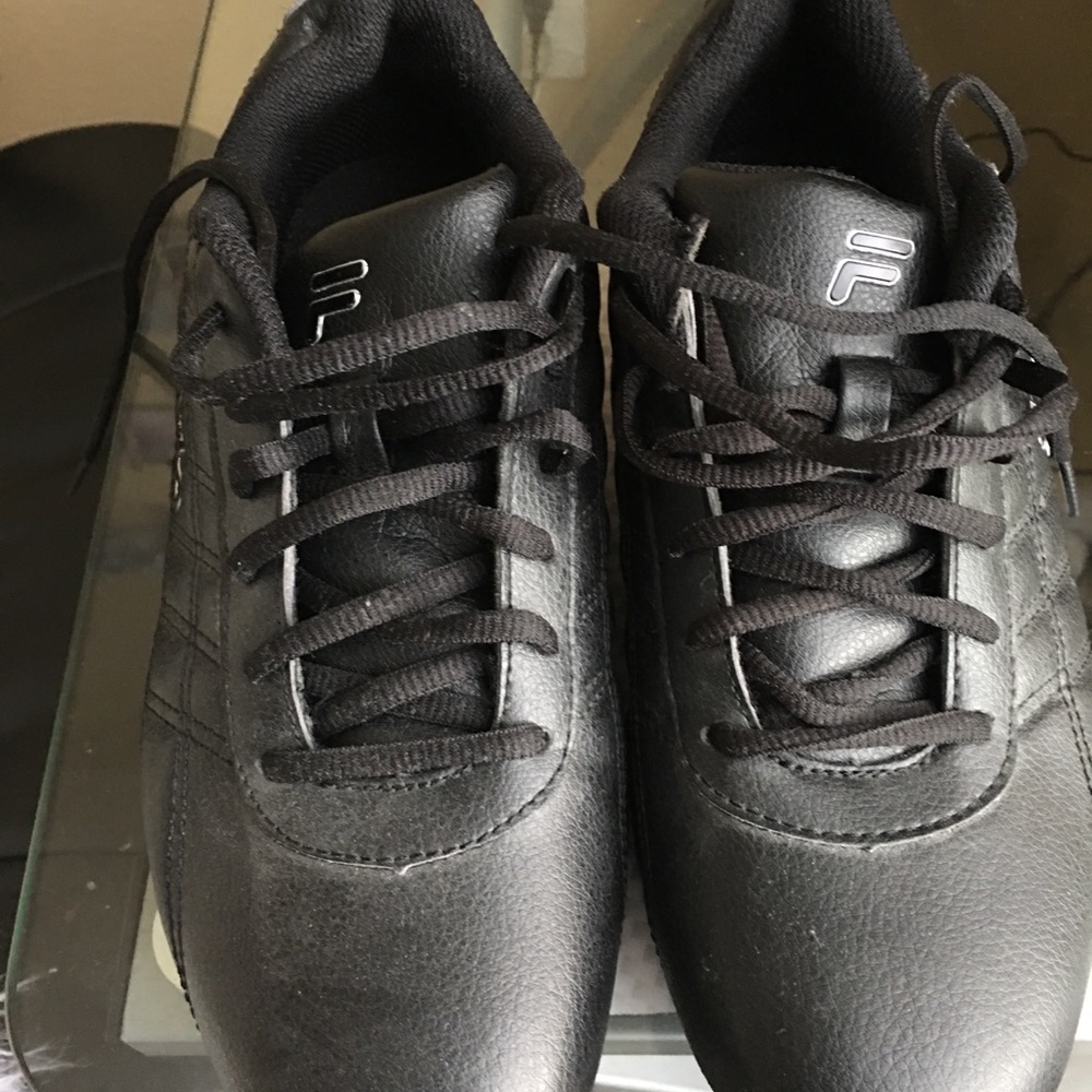 Black vintage Filas